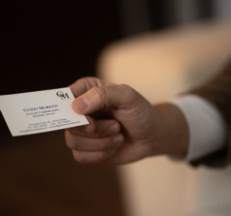 photo_5954116603173604559_y