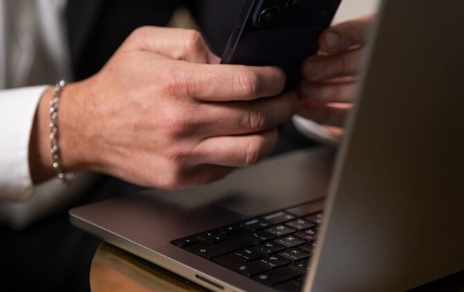 photo_5954116603173604560_y