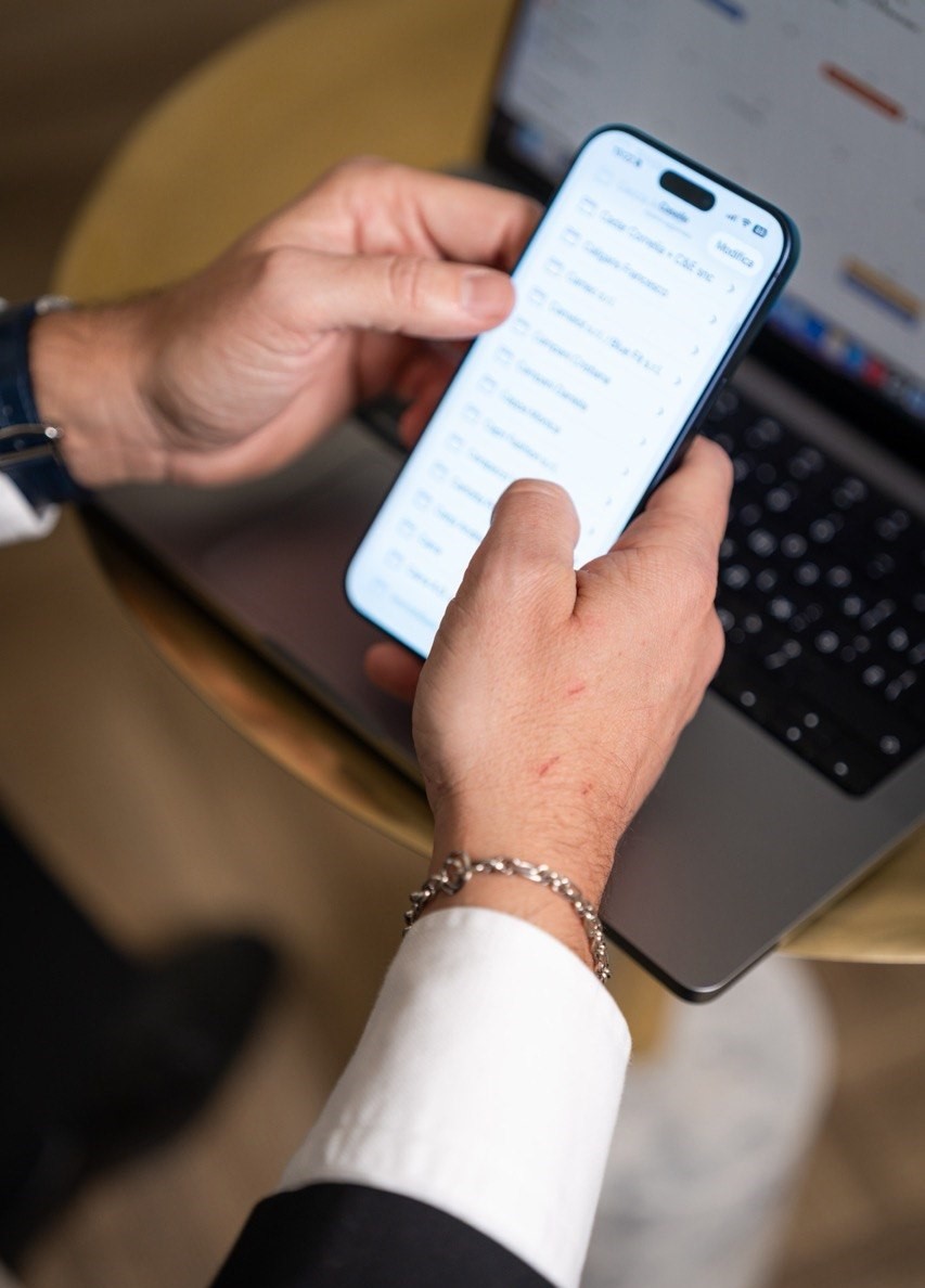 L’inversione dell’onere della prova negli accertamenti fiscali in presenza di contabilità inattendibile: profili civilistici e tributari